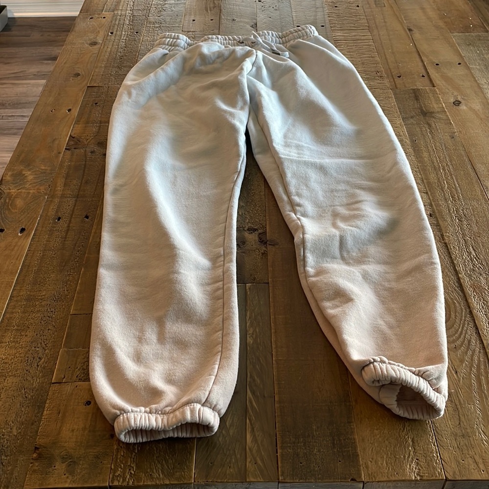 Onzie sweatpants
